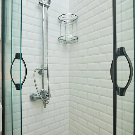 Stylish 2br Galata-taksim Area Near Metro Apartamento *