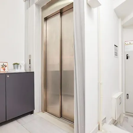 Stylish 2br Galata-taksim Area Near Metro Apartment *