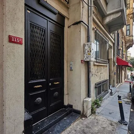 Stylish 2br Galata-taksim Area Near Metro