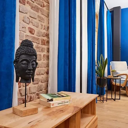 Stylish 2br Galata-taksim Area Near Metro Apartment *