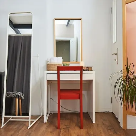 Stylish 2br Galata-taksim Area Near Metro Apartment