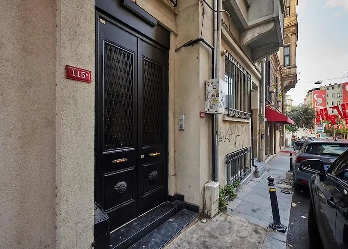 Stylish 2br Galata-taksim Area Near Metro